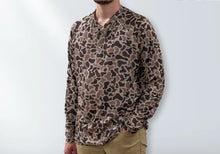 Load image into Gallery viewer, 3 Button Henley-Mosul Camo