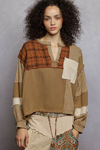 Load image into Gallery viewer, Beige/Taupe Mixed Fabric Top