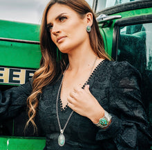 Load image into Gallery viewer, Turquoise Cameo Necklace