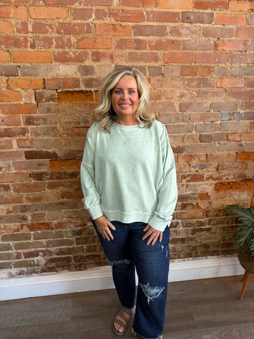 Mint Lightweight Pullover