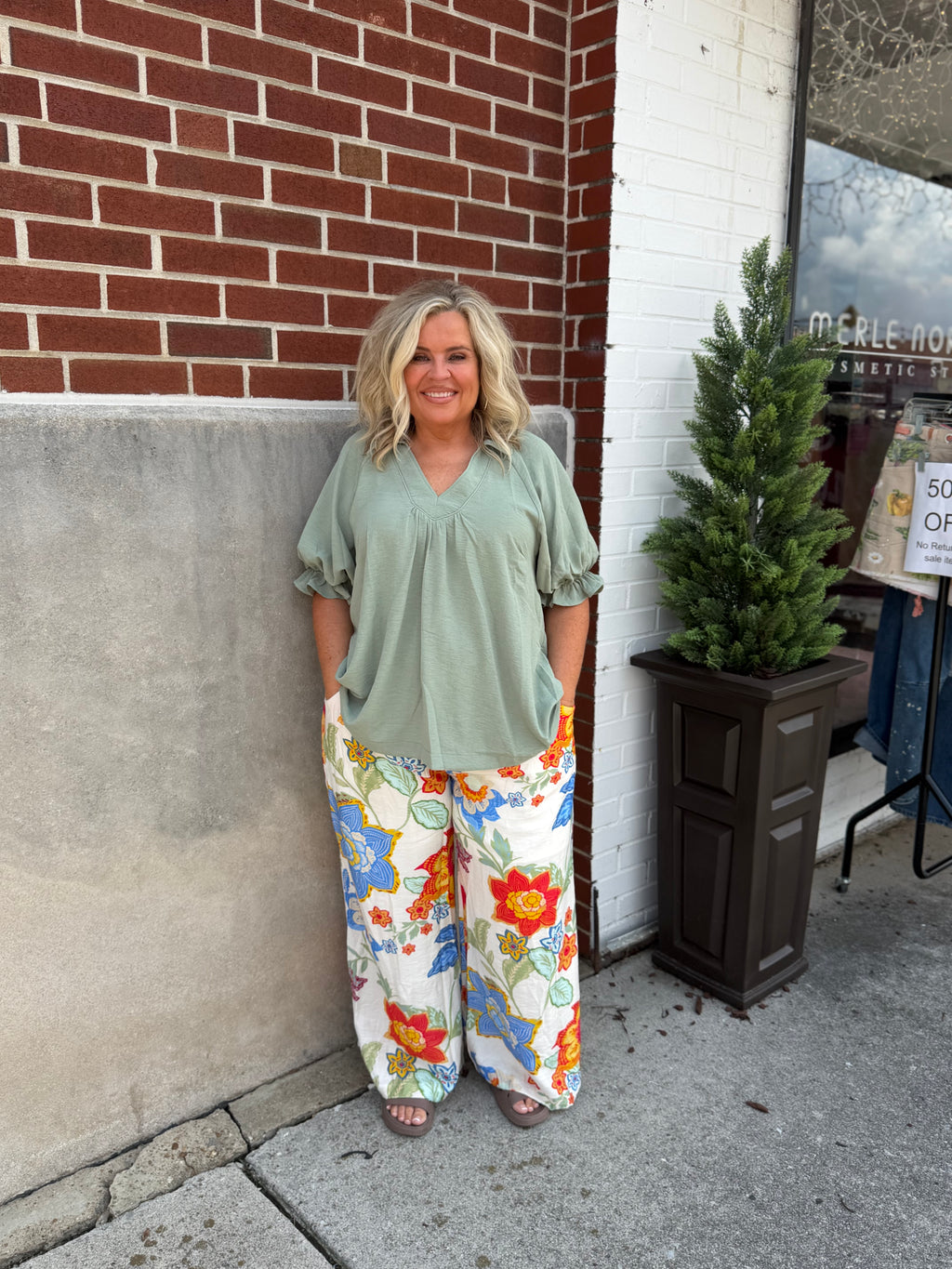 Curvy Cream Floral Print Pant