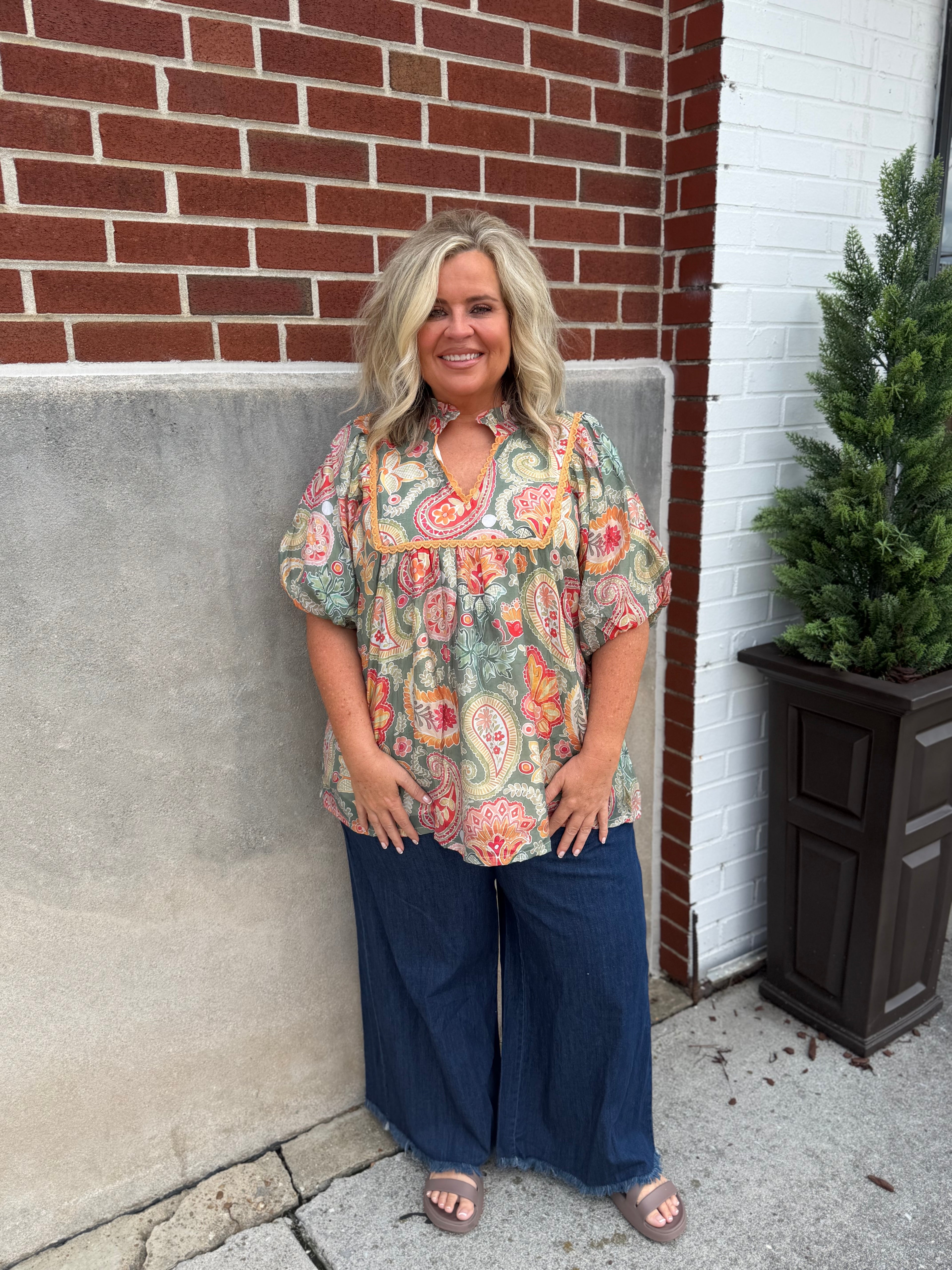 Curvy Dark Denim Crop Pant