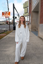 Load image into Gallery viewer, Asymmetric Hem Long Sleeve Top
