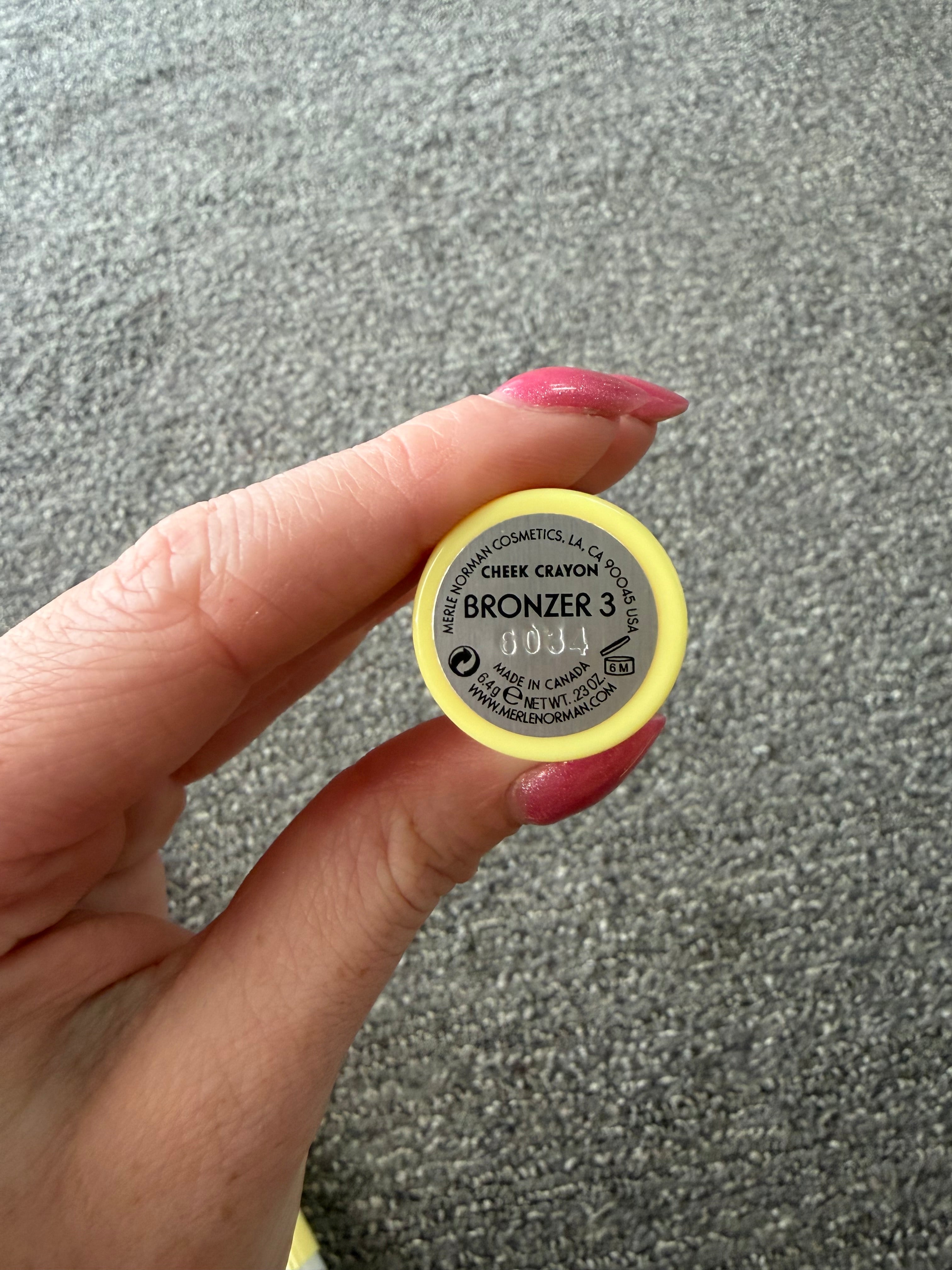 Bronzer 3 - Cheek Crayon