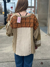 Load image into Gallery viewer, Beige/Taupe Mixed Fabric Top
