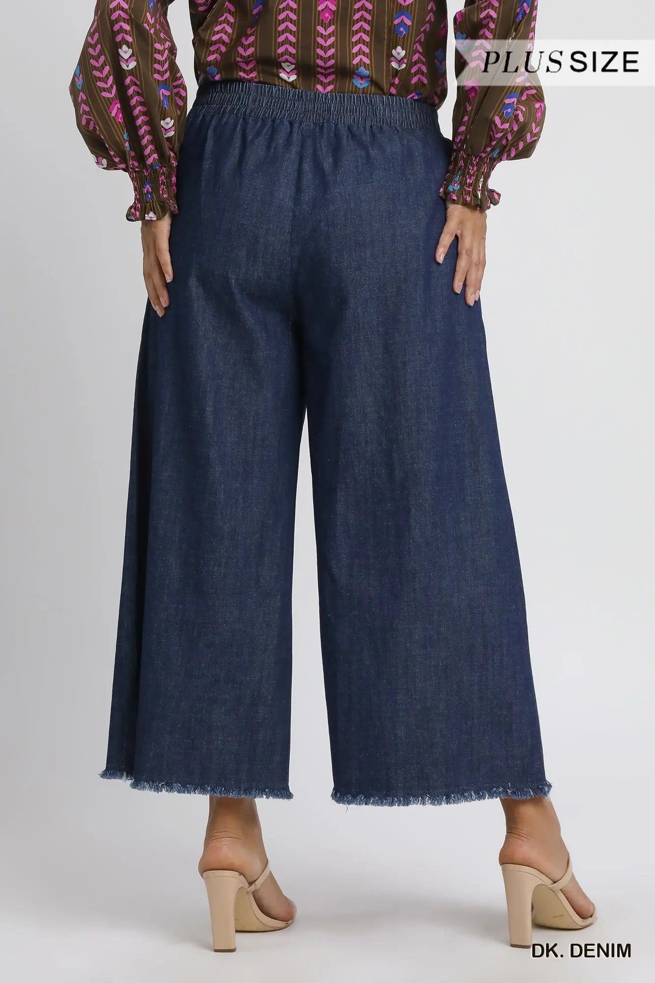 Curvy Dark Denim Crop Pant