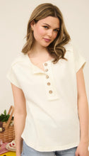 Load image into Gallery viewer, IVORY EXPOSED SEAM SHORT SLEEVE HENLEY KNIT TOP
