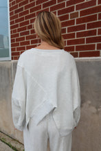 Load image into Gallery viewer, Asymmetric Hem Long Sleeve Top
