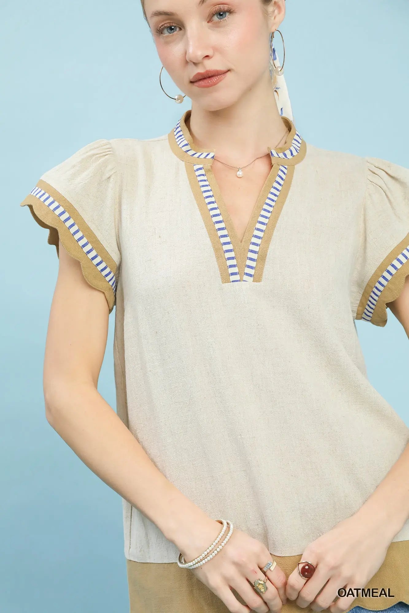 Oatmeal w/Navy detail Top