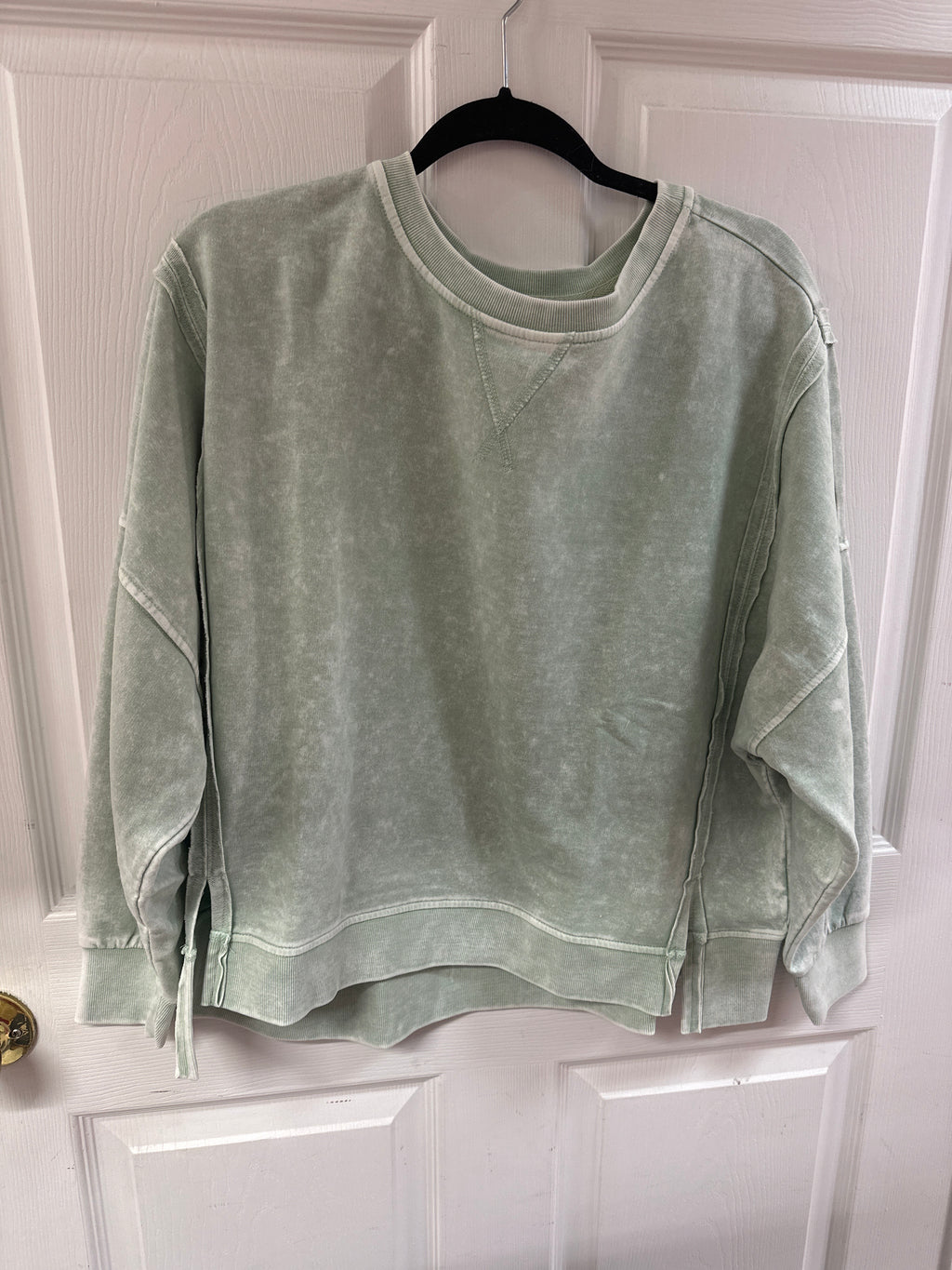Mint Lightweight Pullover