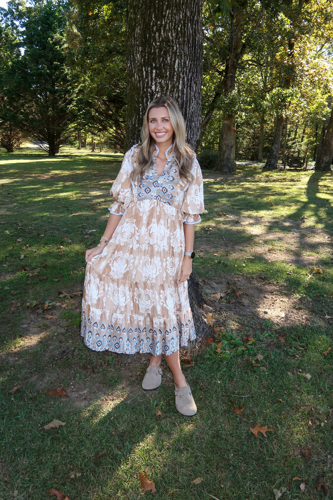 Taupe V-neck Puff Sleeve Dress