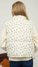 Load image into Gallery viewer, Floral Zip Up Puffer Vest
