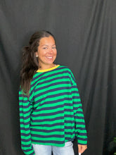 Load image into Gallery viewer, Navy &amp; Green top
