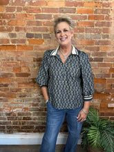 Load image into Gallery viewer, Midnight Floral 3/4 Sleeve Top
