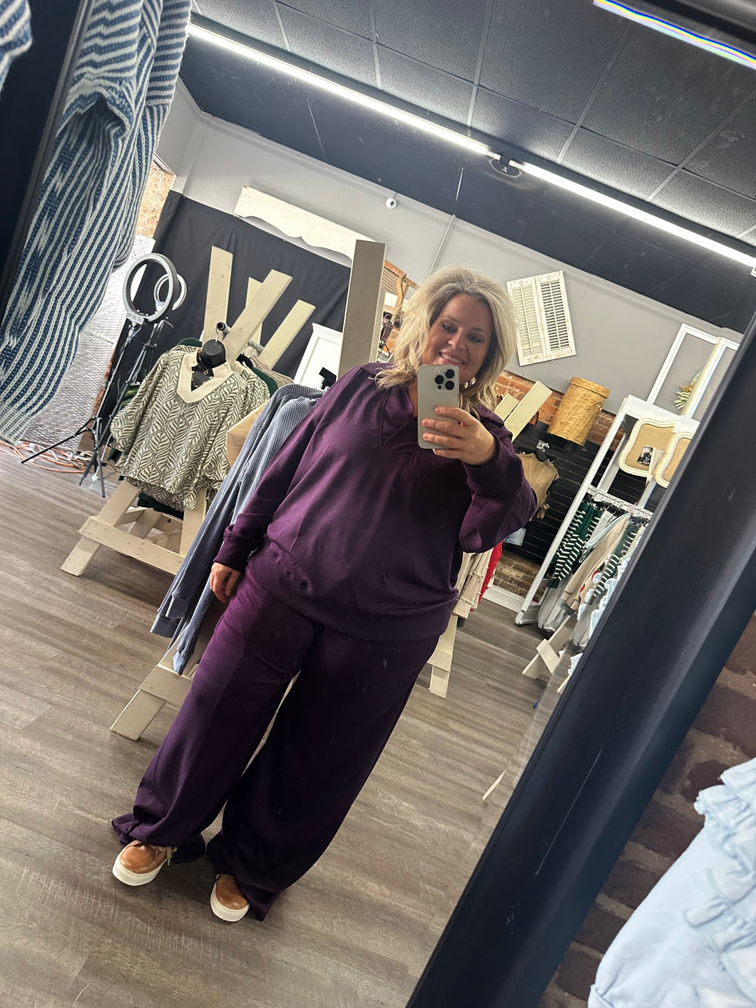 Curvy Plum Collared Pullover