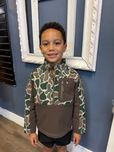 Load image into Gallery viewer, Roost Highball Pullover Youth
