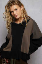 Load image into Gallery viewer, Black Multi Sweatshirt
