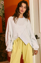 Load image into Gallery viewer, Asymmetric Hem Long Sleeve Top
