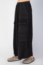 Load image into Gallery viewer, Black Cargo Pants
