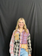 Load image into Gallery viewer, Rose combo flannel top
