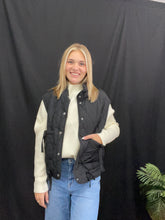 Load image into Gallery viewer, Black Button Down Vest
