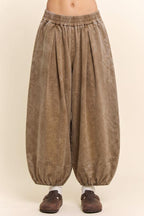 Mocha Mousse Pleated Balloon Pants